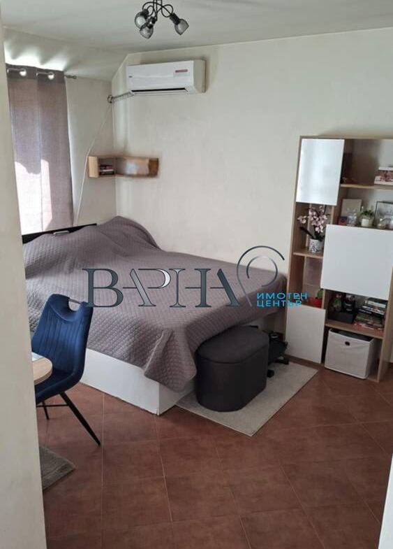 1-стаен - Варна, Цветен - 0