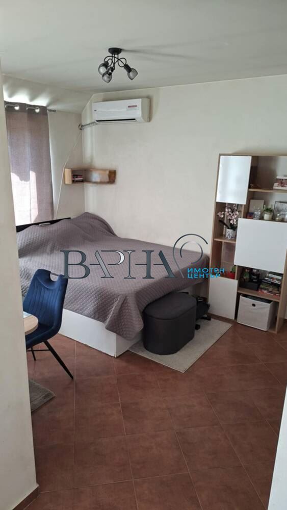 1-стаен - Варна, Цветен - 0