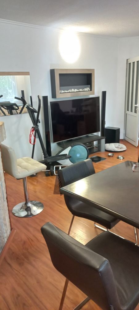 Продава Четиристаен Апартамент Тухлена Сграда - 0