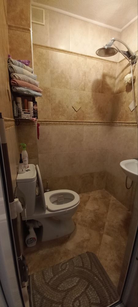 Продава Четиристаен Апартамент Тухлена Сграда - 0