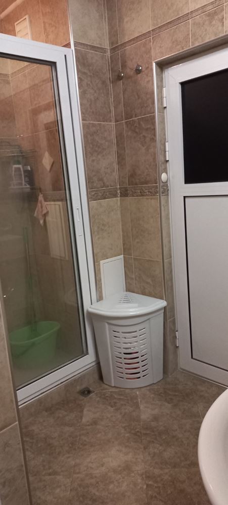 Продава Четиристаен Апартамент Тухлена Сграда - 0