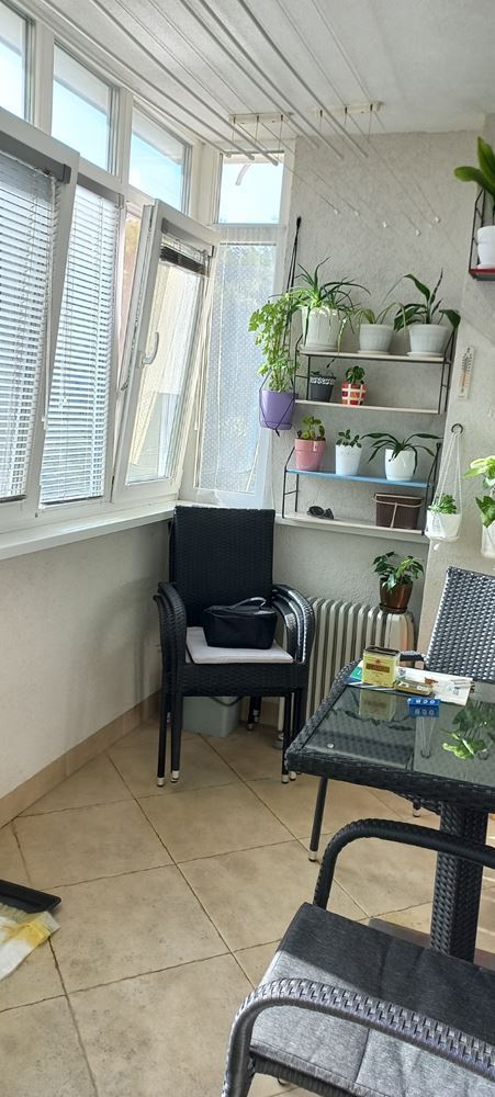 Продава Четиристаен Апартамент Тухлена Сграда - 0