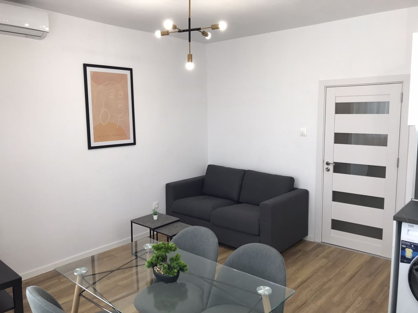 Продава Двустаен Апартамент в кв. Трошево - 0