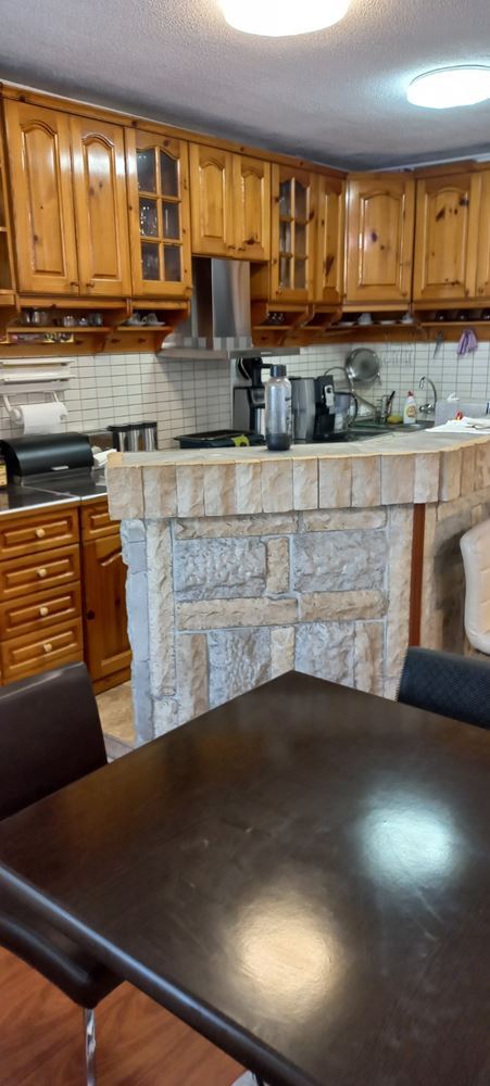 Продава Четиристаен Апартамент Тухлена Сграда - 0