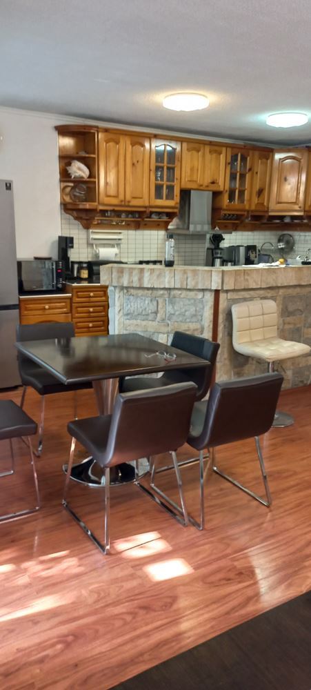 Продава Четиристаен Апартамент Тухлена Сграда - 0