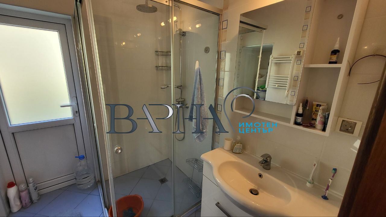 Къща - Варна, област, м-т Манастирски рид - 0