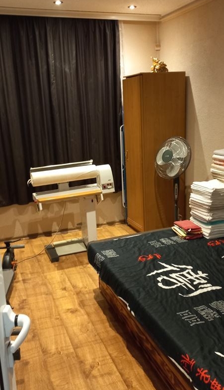 Продава Четиристаен Апартамент Тухлена Сграда - 0