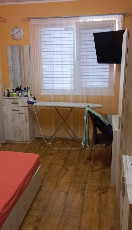 Продава Четиристаен Апартамент Тухлена Сграда - 0