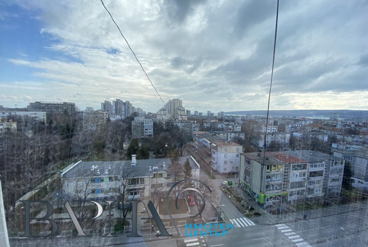 3-стаен - Варна, Генералите - 0