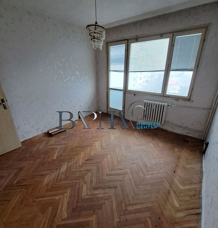 3-стаен - Варна, Младост 1 - 0