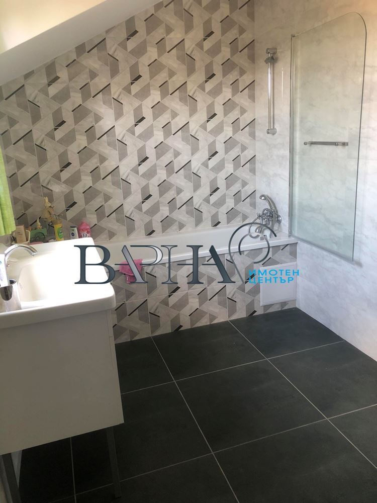 Къща - Варна, област, с.Изгрев - 0