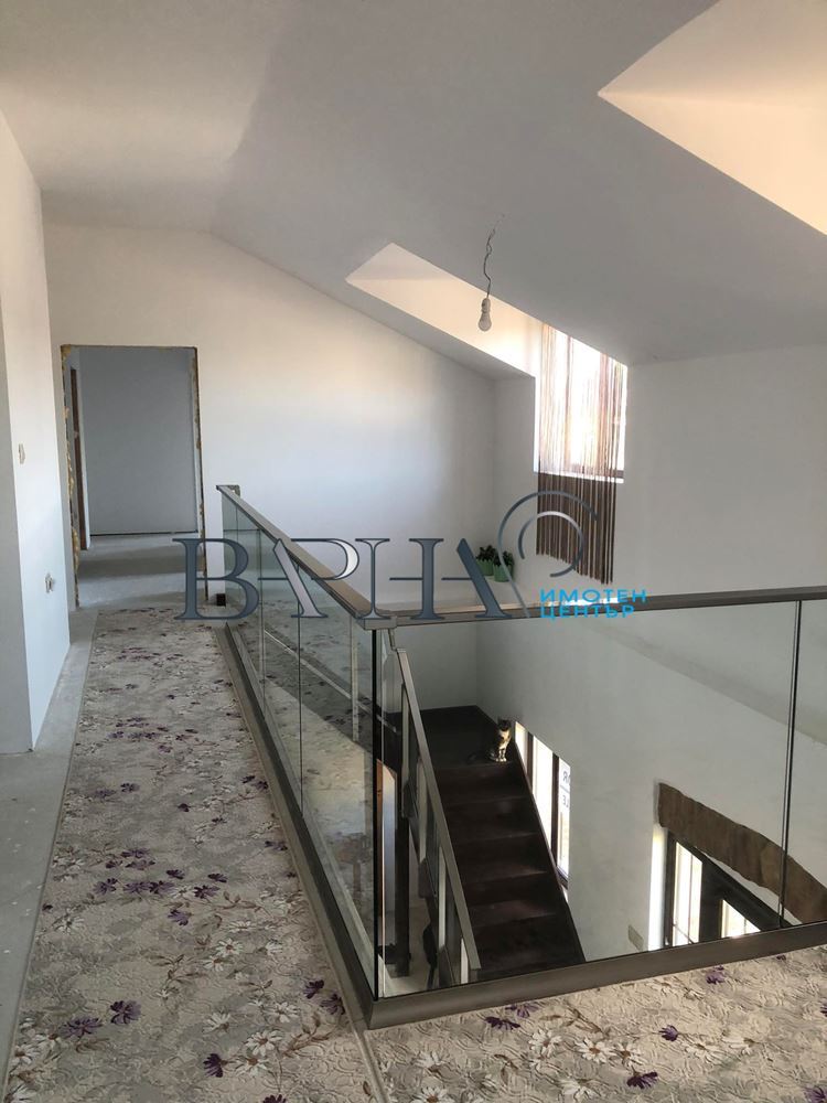 Къща - Варна, област, с.Изгрев - 0