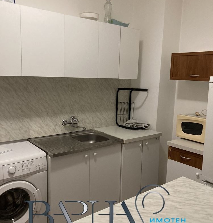 2-стаен - Варна, Младост 2 - 0