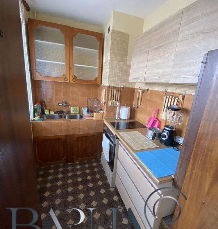 3-стаен - Варна, Генералите - 0