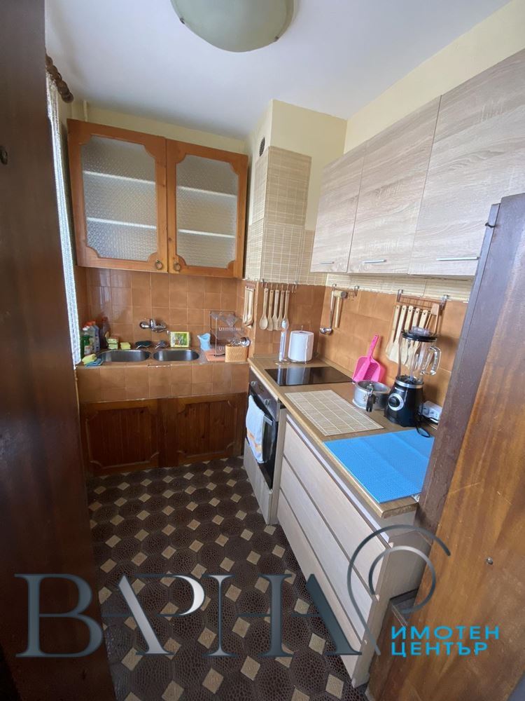 3-стаен - Варна, Генералите - 0