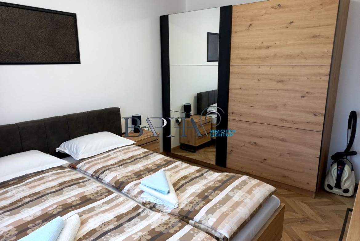 3-стаен - Варна, Лятно кино Тракия - 0