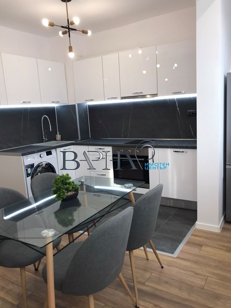 Продава Двустаен Апартамент в кв. Трошево - 0