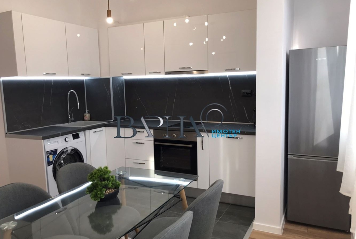 Продава Двустаен Апартамент в кв. Трошево - 0