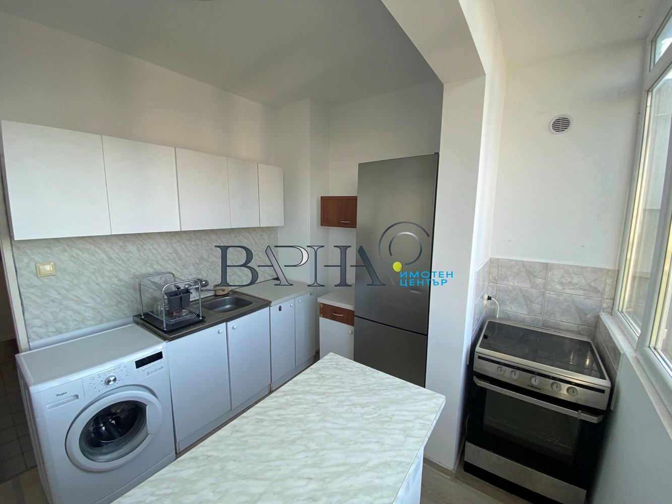 2-стаен - Варна, Младост 2 - 0