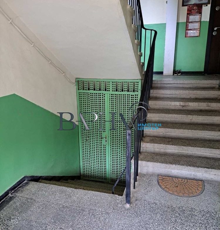 3-стаен - Варна, Младост 1 - 0