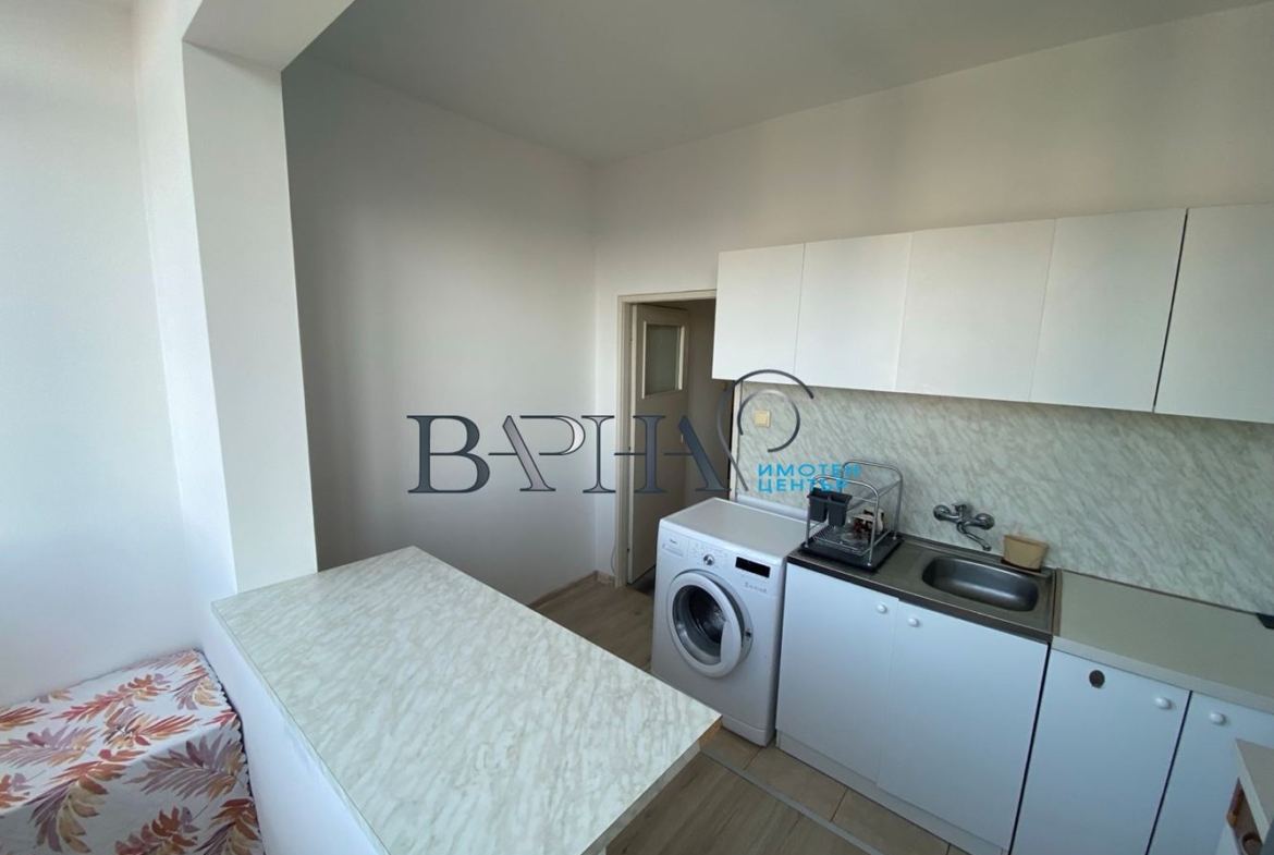 2-стаен - Варна, Младост 2 - 0