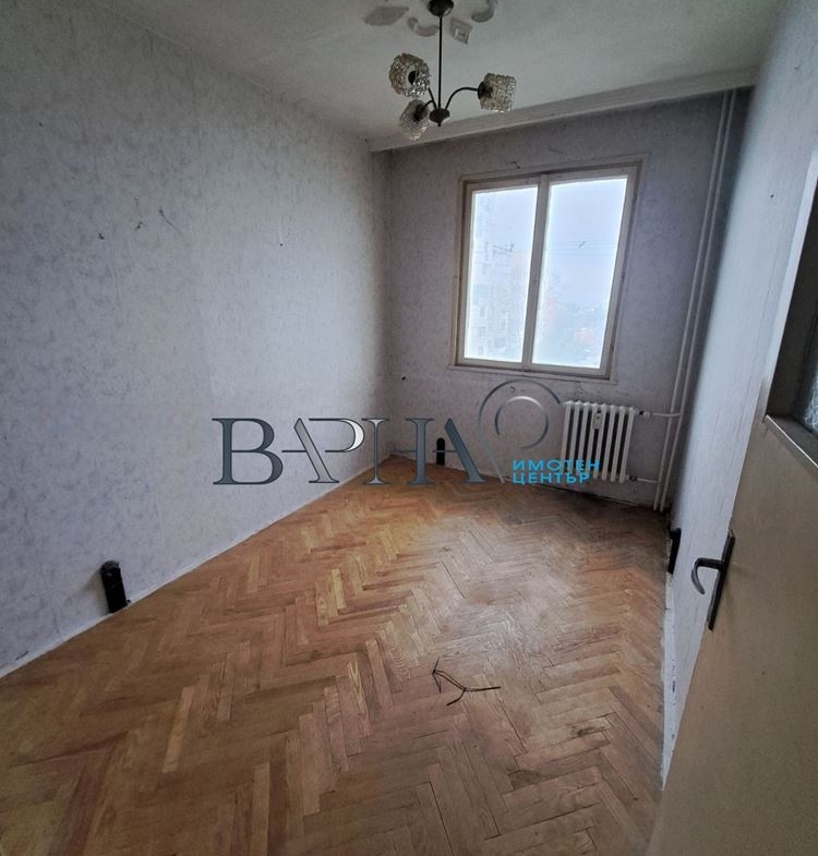 3-стаен - Варна, Младост 1 - 0