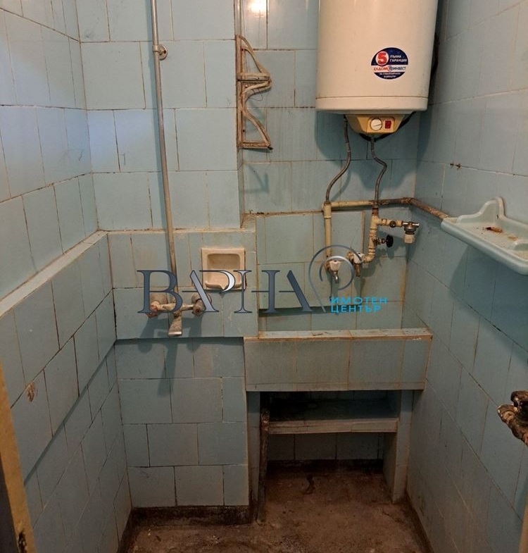 3-стаен - Варна, Младост 1 - 0