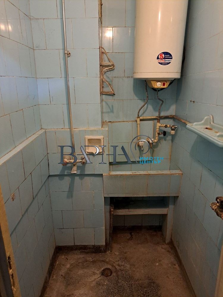 3-стаен - Варна, Младост 1 - 0