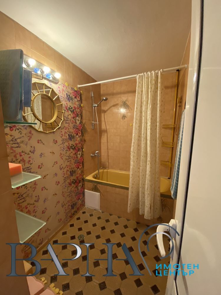 3-стаен - Варна, Генералите - 0