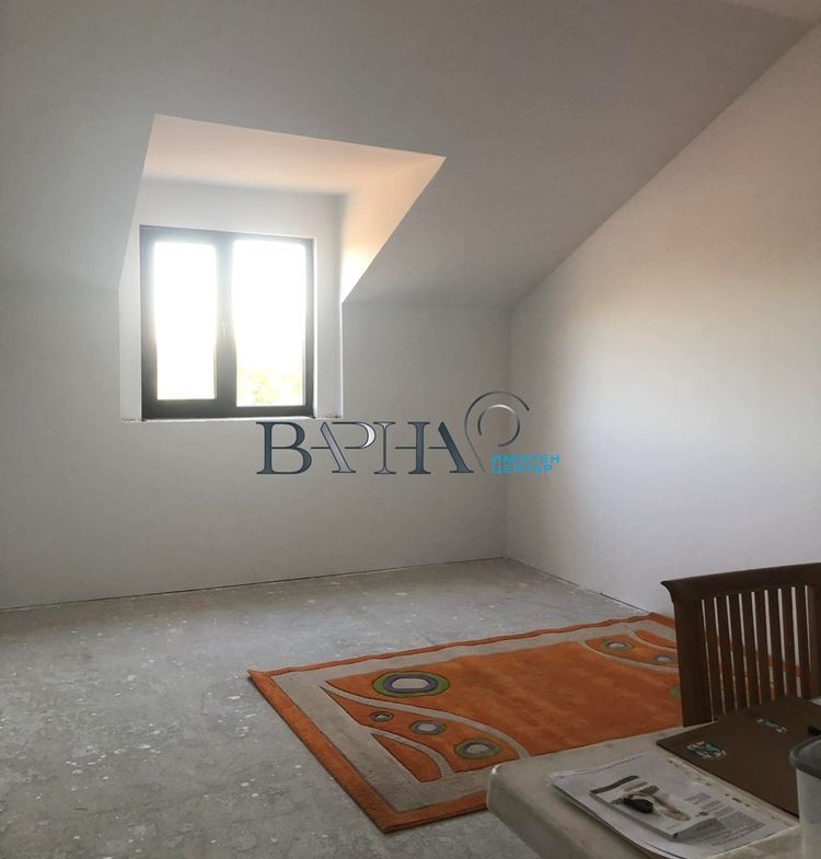 Къща - Варна, област, с.Изгрев - 0