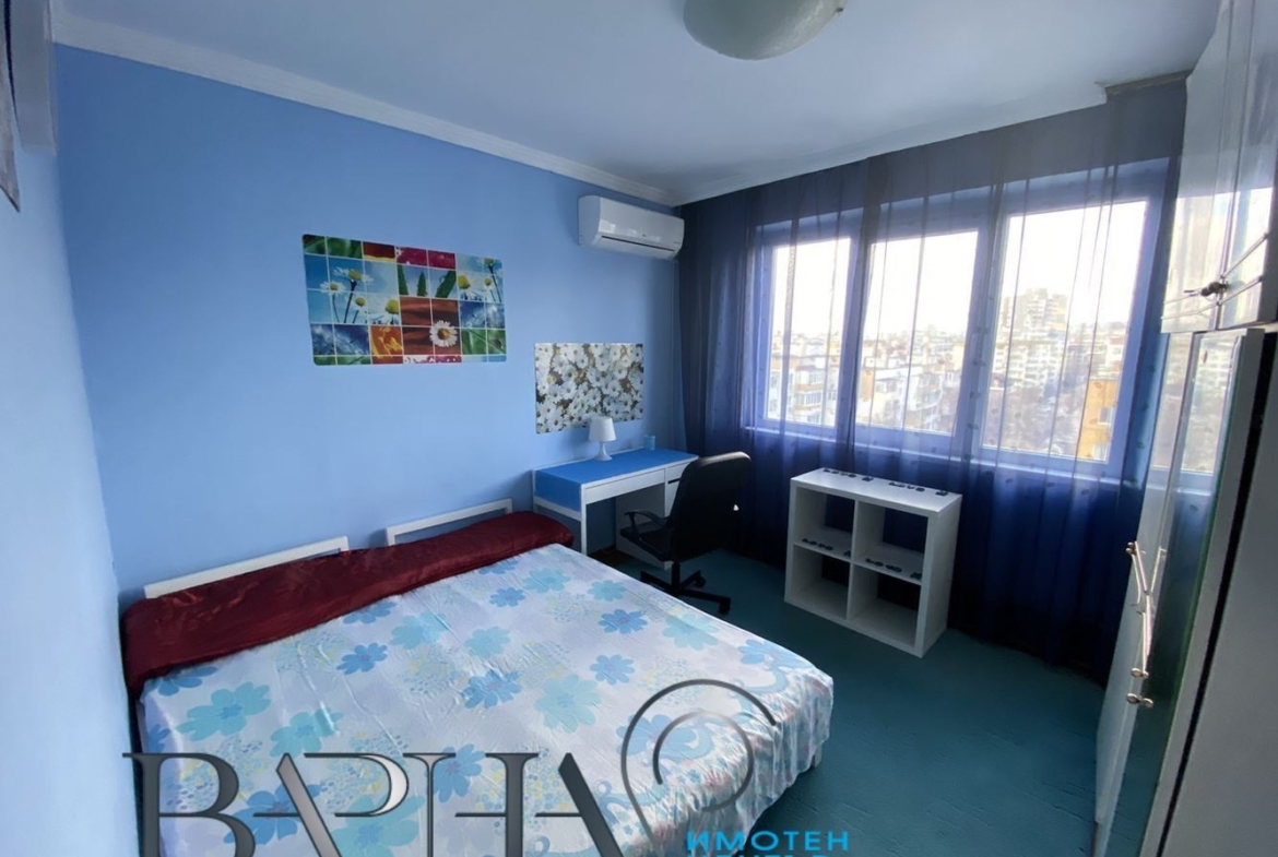 3-стаен - Варна, Генералите - 0