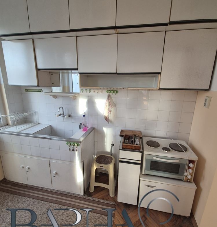 3-стаен - Варна, Колхозен пазар - 0