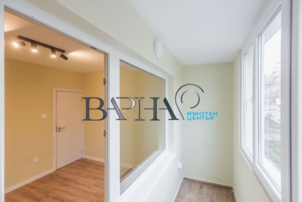 Продава Тристаен апартамент Чайка До Пазара - 0