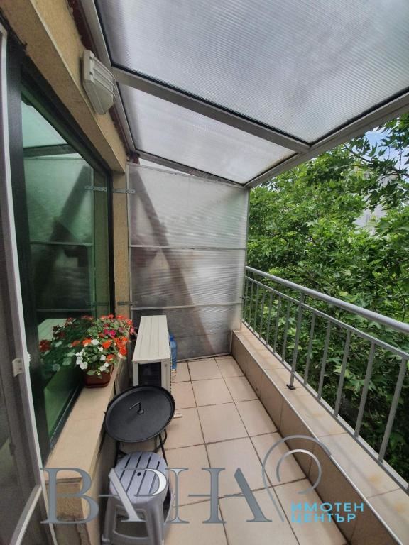 2-стаен - Варна, Базар Левски - 0