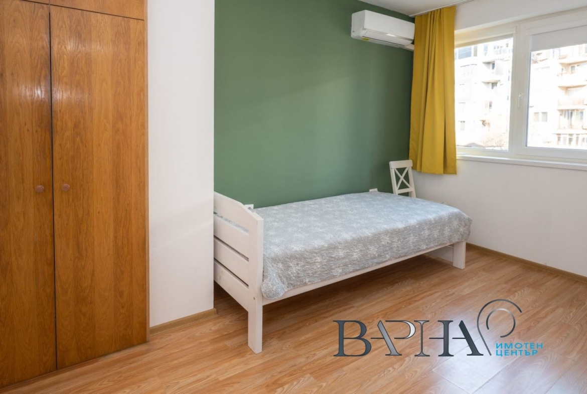 3-стаен - Варна, Лятно кино Тракия - 0