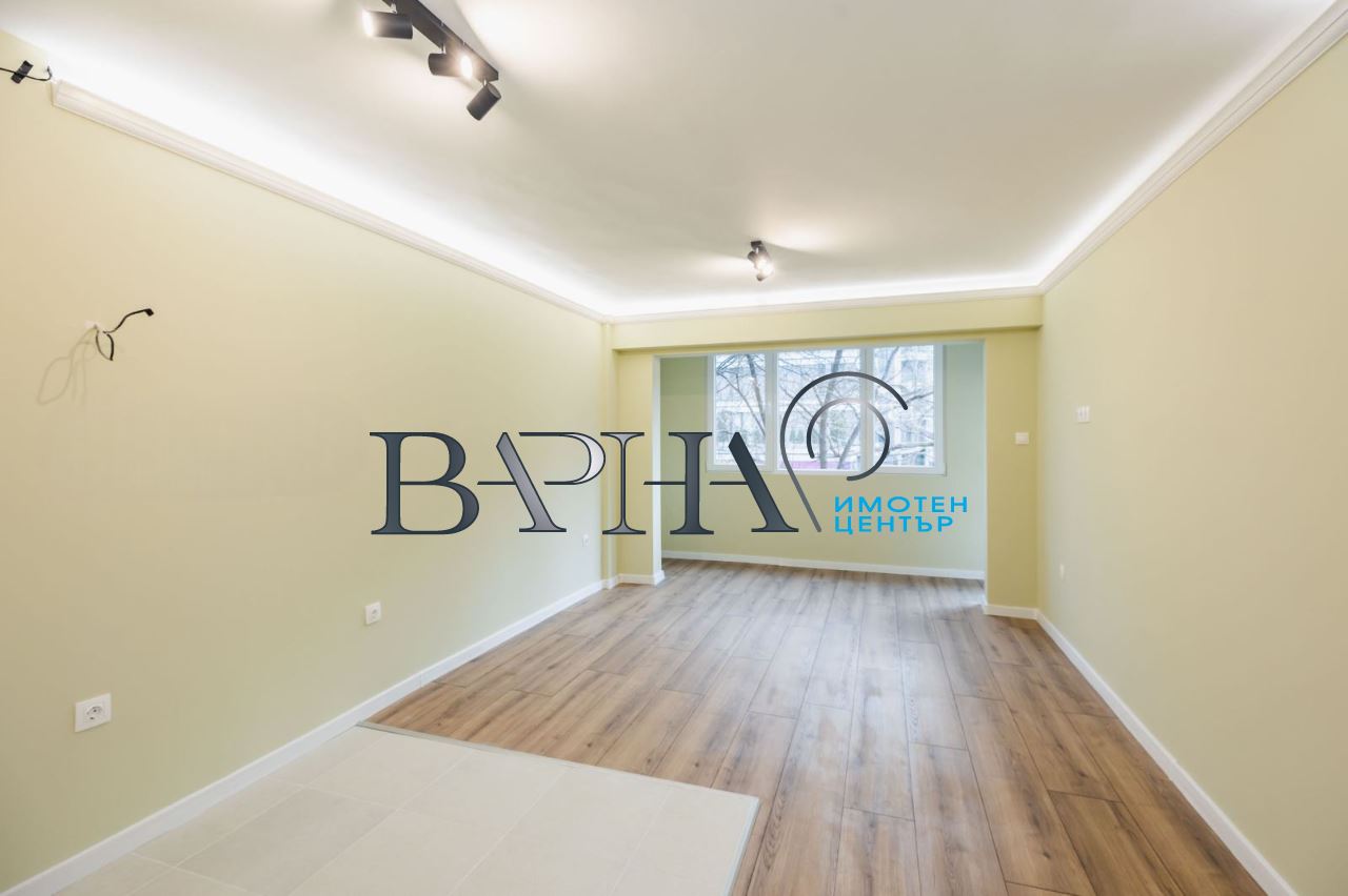 Продава Тристаен апартамент Чайка До Пазара - 0