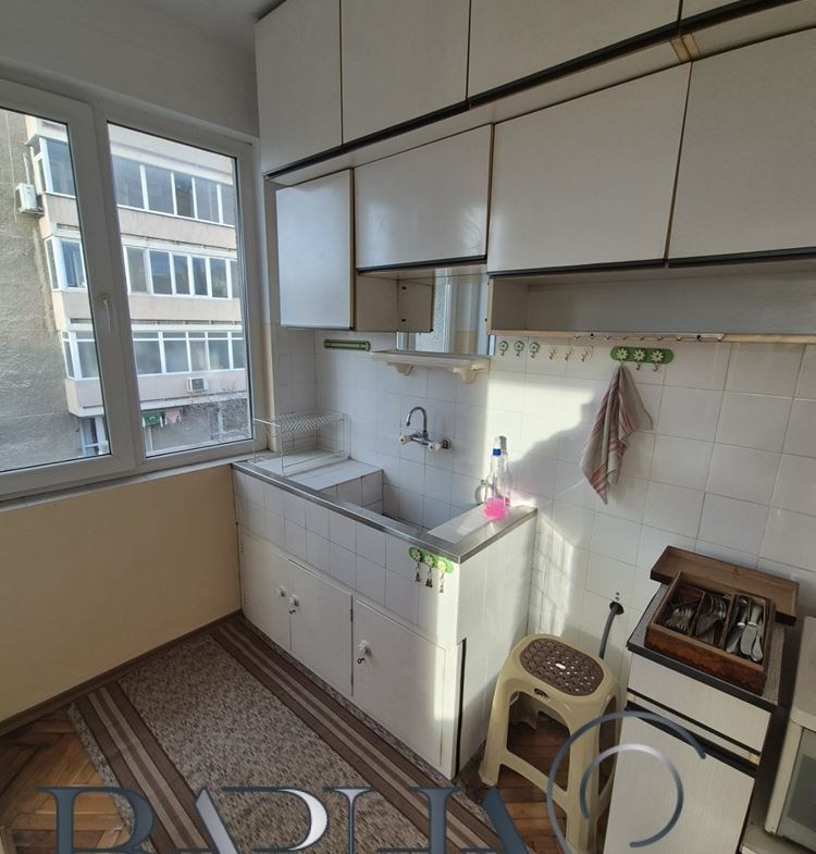 3-стаен - Варна, Колхозен пазар - 0