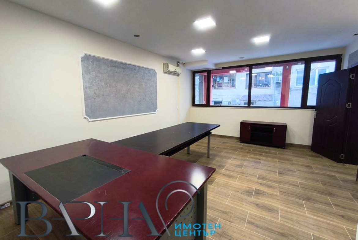 Офис - Варна, Трошево - 0