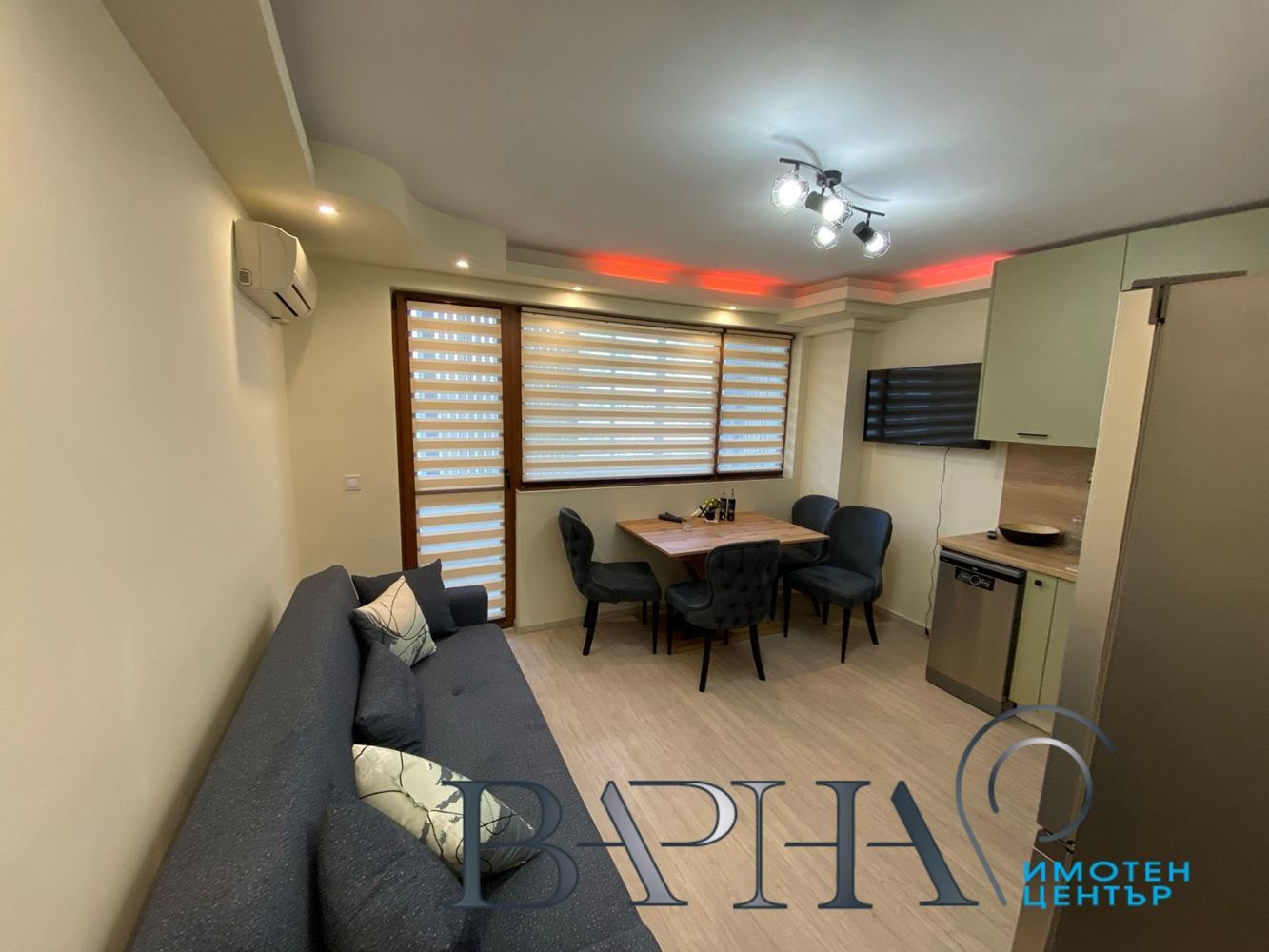 Отдава Под Наем Обзаведен Апартамент с Двойно Паркомясто Възраждане 1 - 0