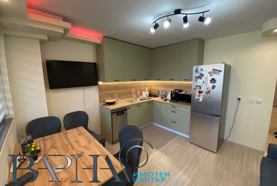 Отдава Под Наем Обзаведен Апартамент с Двойно Паркомясто Възраждане 1 - 0