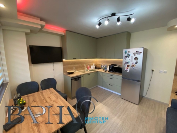 Отдава Под Наем Обзаведен Апартамент с Двойно Паркомясто Възраждане 1 - 0