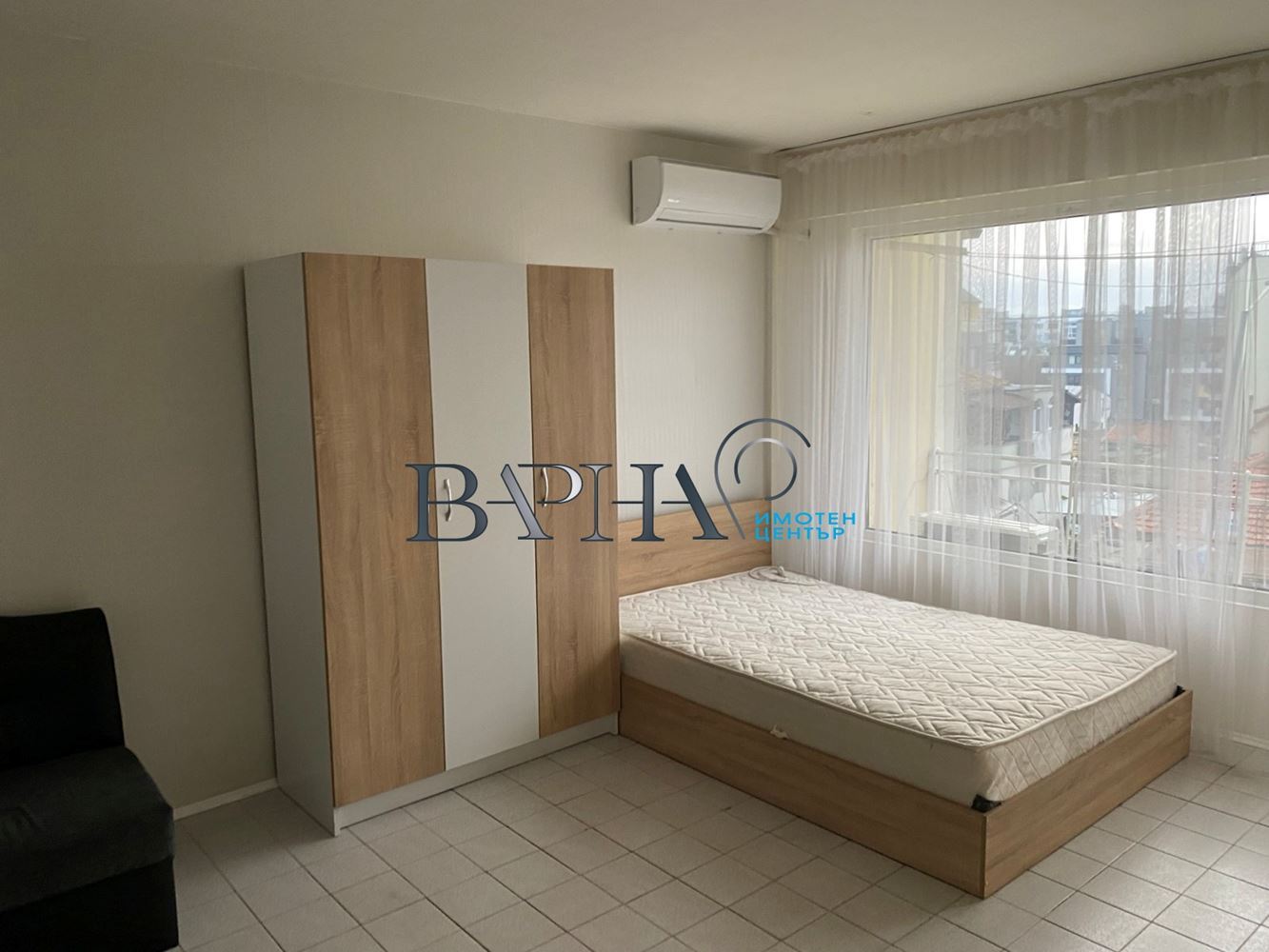 Продава Южна Гарсониера в кв. Трошево - 0