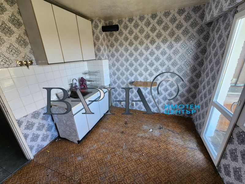 Продава Гарсониера в Панелен Блок - 0