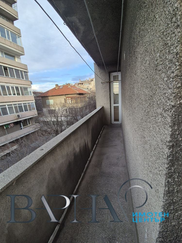 3-стаен - Варна, Колхозен пазар - 0