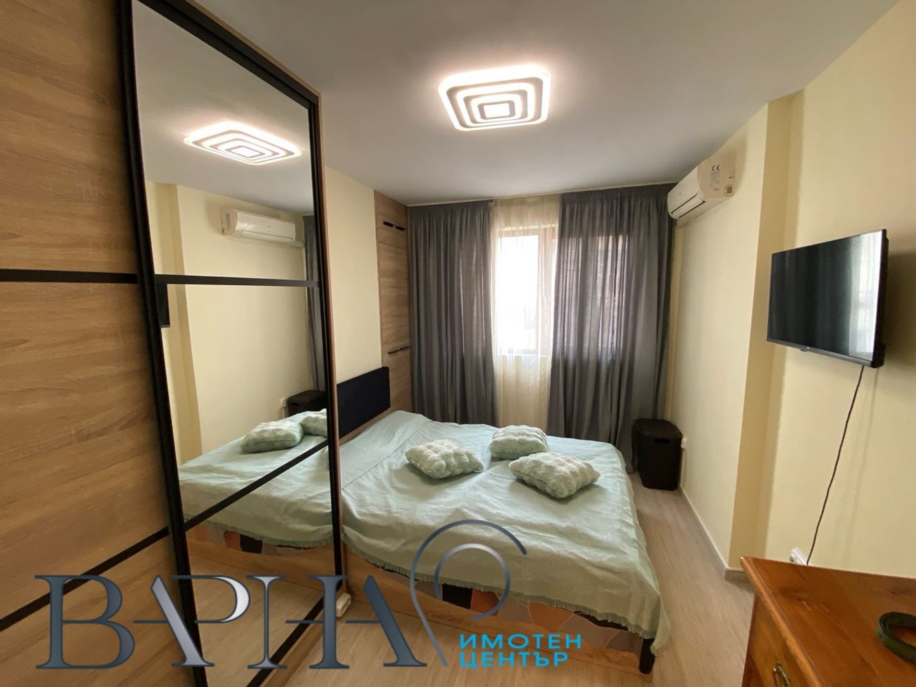 Отдава Под Наем Обзаведен Апартамент с Двойно Паркомясто Възраждане 1 - 0