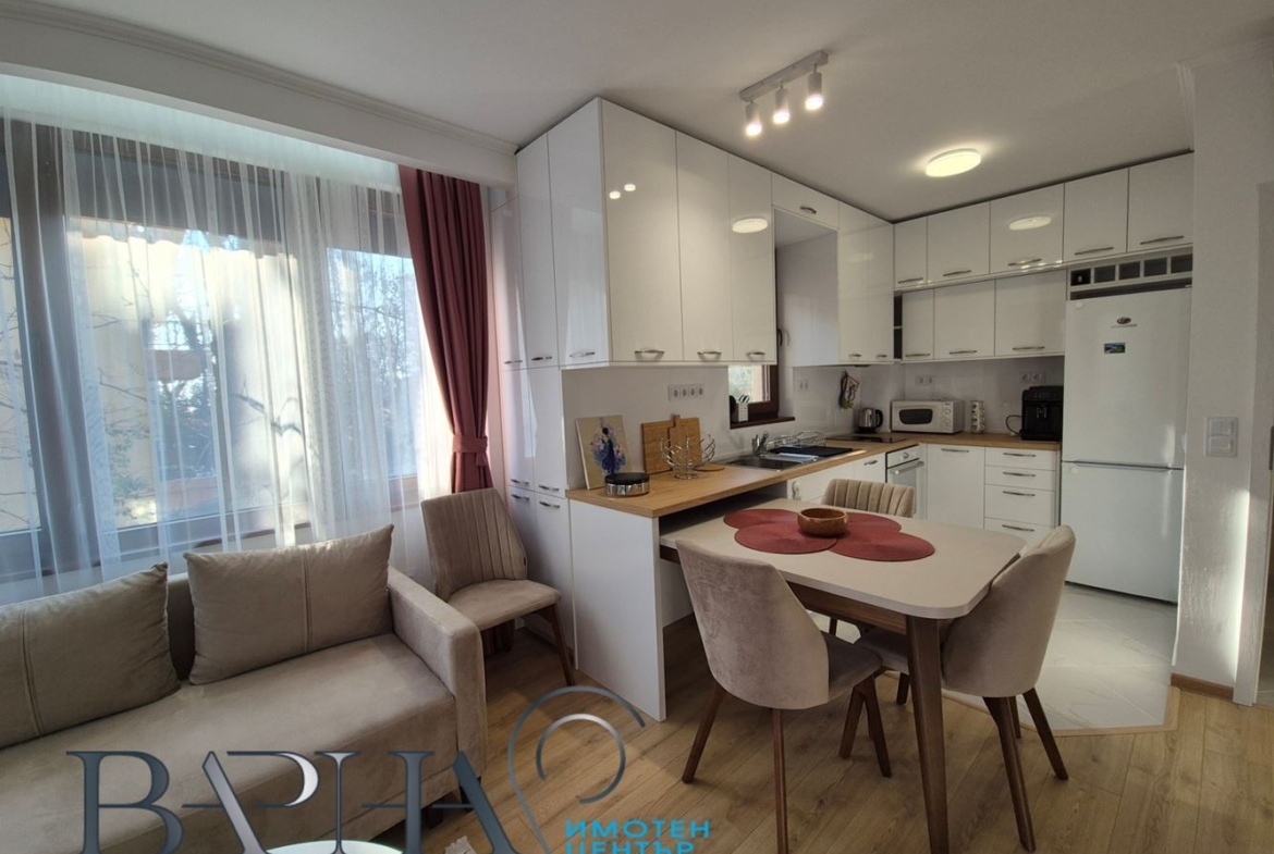 2-стаен - Варна, к.к. Св.Св. Константин и Елена - 0