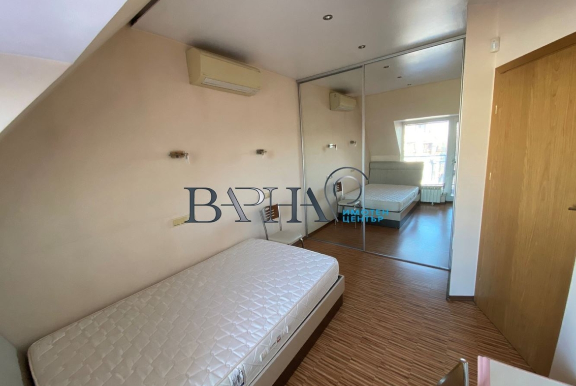 4-стаен - Варна, Погребите - 0