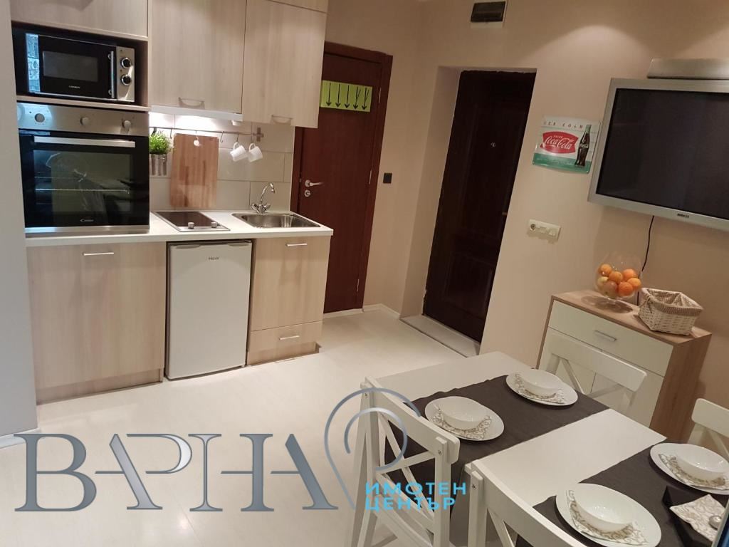 2-стаен - Варна, Базар Левски - 0