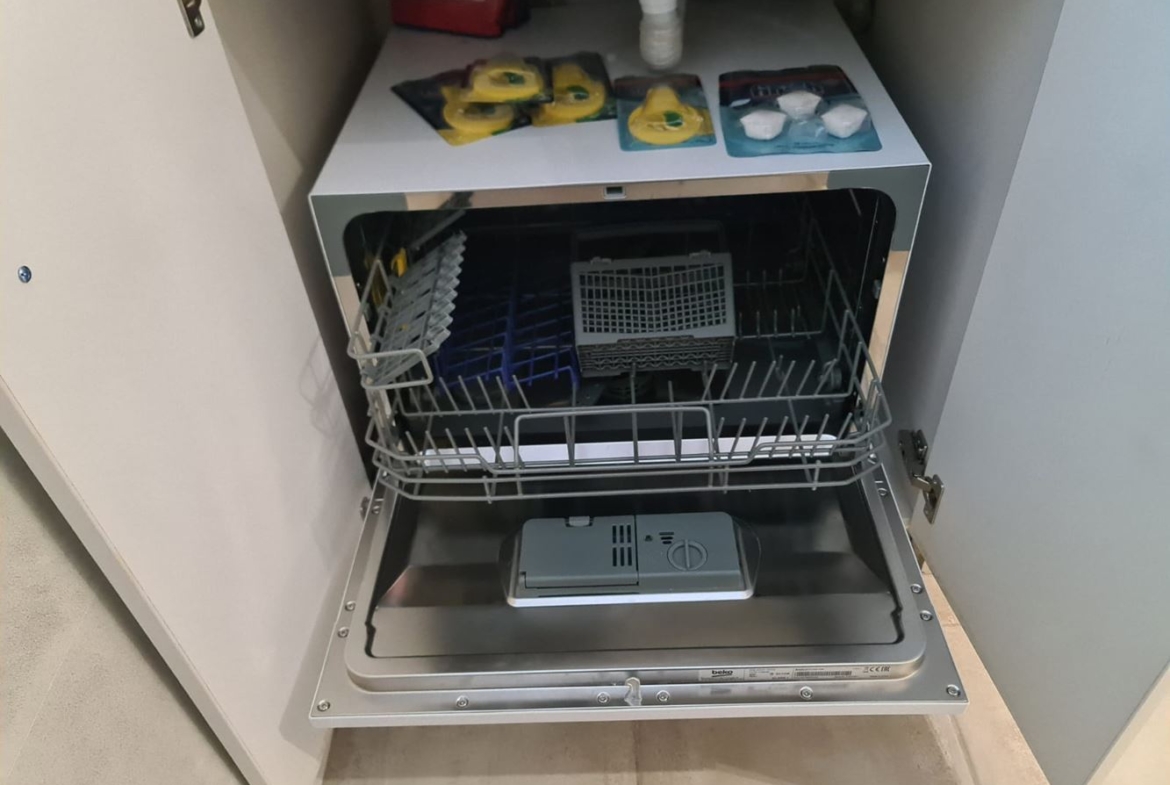 2-стаен - Варна, Генералите - 0