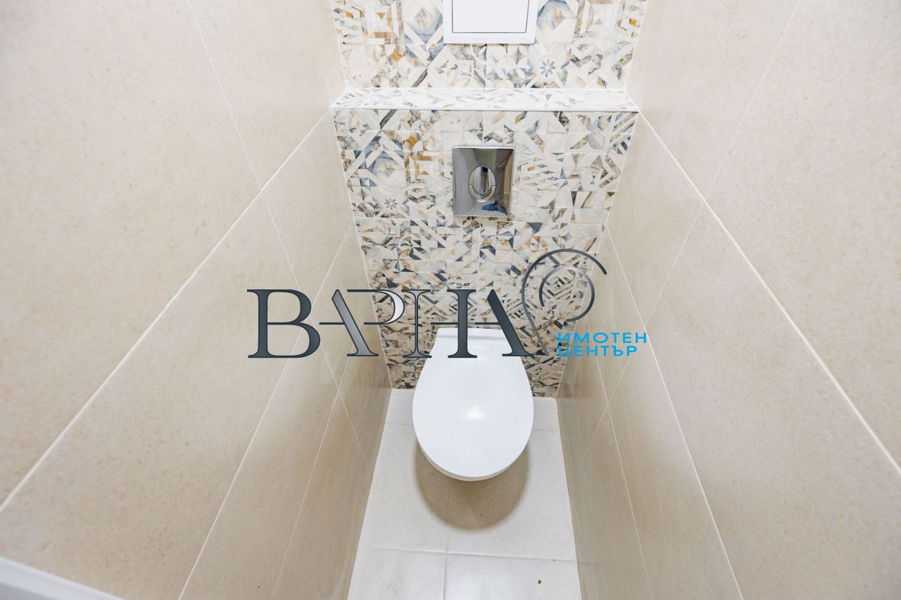 Продава Тристаен апартамент Чайка До Пазара - 0